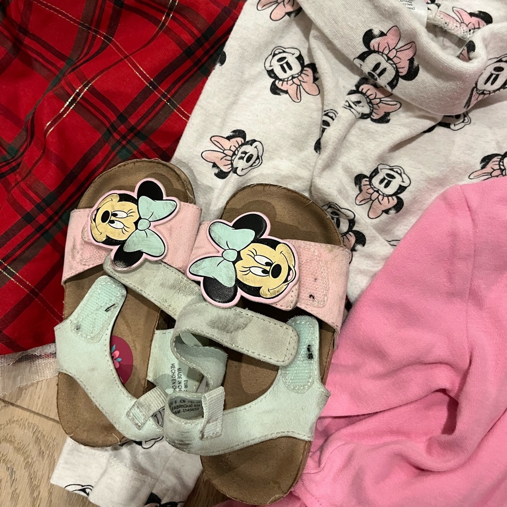 Minnie Mouse Lot - Picture 8 of 8